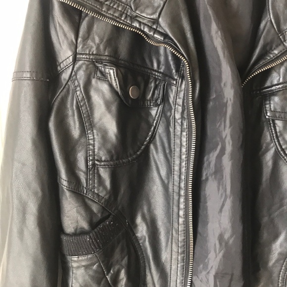 Faux leather jacket - Picture 3 of 5
